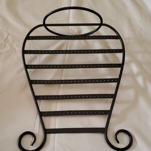 Black Metal Jewelry Organizer